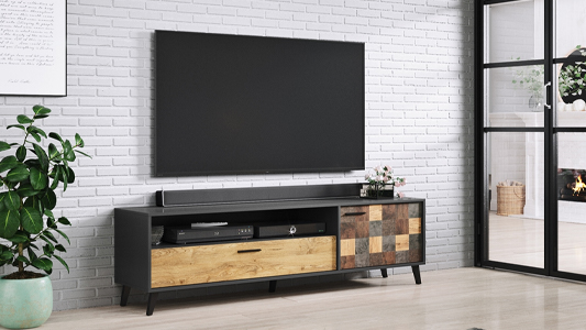 Designerskie meble z metalu, drewna, szkła