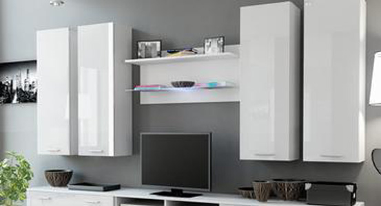 Białe meble w salonie