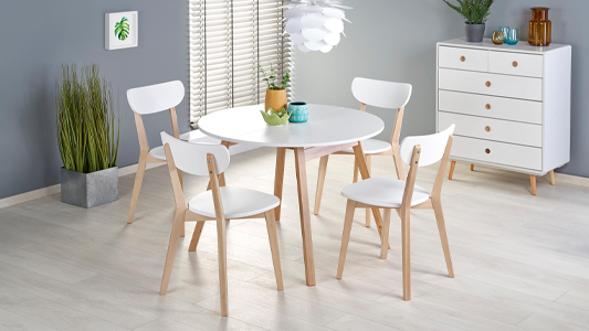 Jak zmieścić stół w małym salonie?