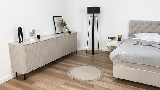 Komoda w sypialni - jak ją ustawić i co w niej przechowywać?