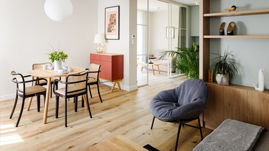 Krzesło – niepozorny mebel do wielu zadań