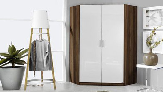 Pojemna szafa narożna do przedpokoju, sypialni, salonu