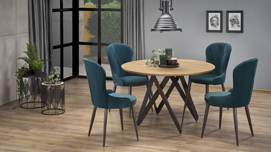 Stół okrągły czy prostokątny? Najlepszy wybór do jadalni