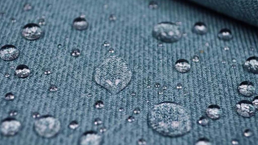 Właściwości tkanin hydrofobowych