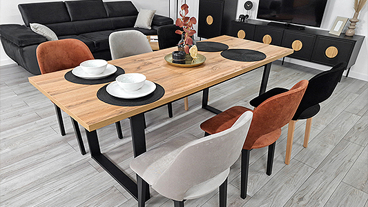 Wybieramy stół do jadalni